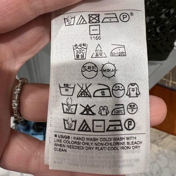 Banana Republic olive green lace top - Medium - Picture 5 of 6